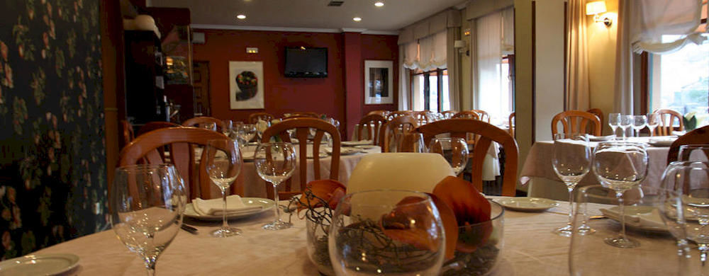 Hostal Restaurante Mendez Вильяфранка-дель-Бьерсо Экстерьер фото